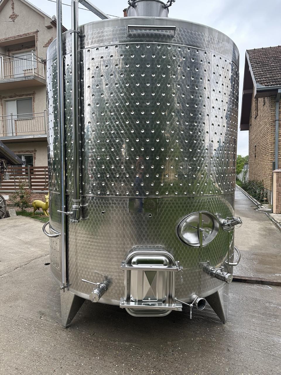 Čivava Tanks – Excellence in Stainless Steel Storage Solutions
